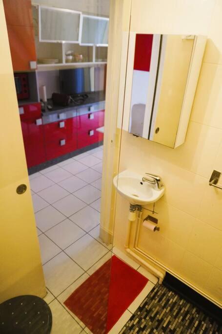 L'azur 4 Pers Clim Parking Acces Direct Holiday home *