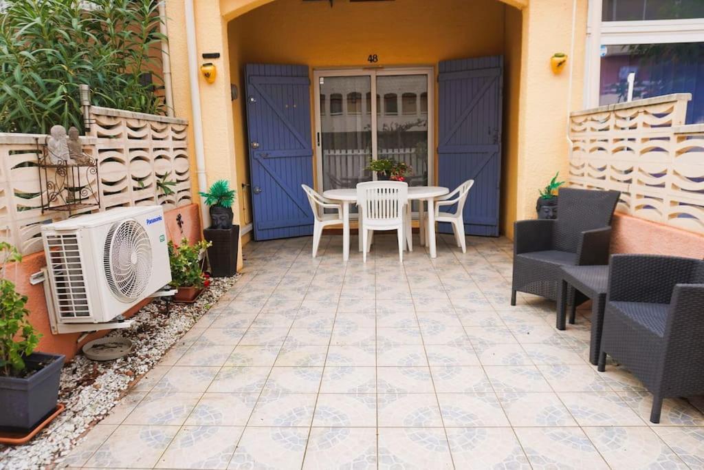 L'azur 4 Pers Clim Parking Acces Direct Holiday home *